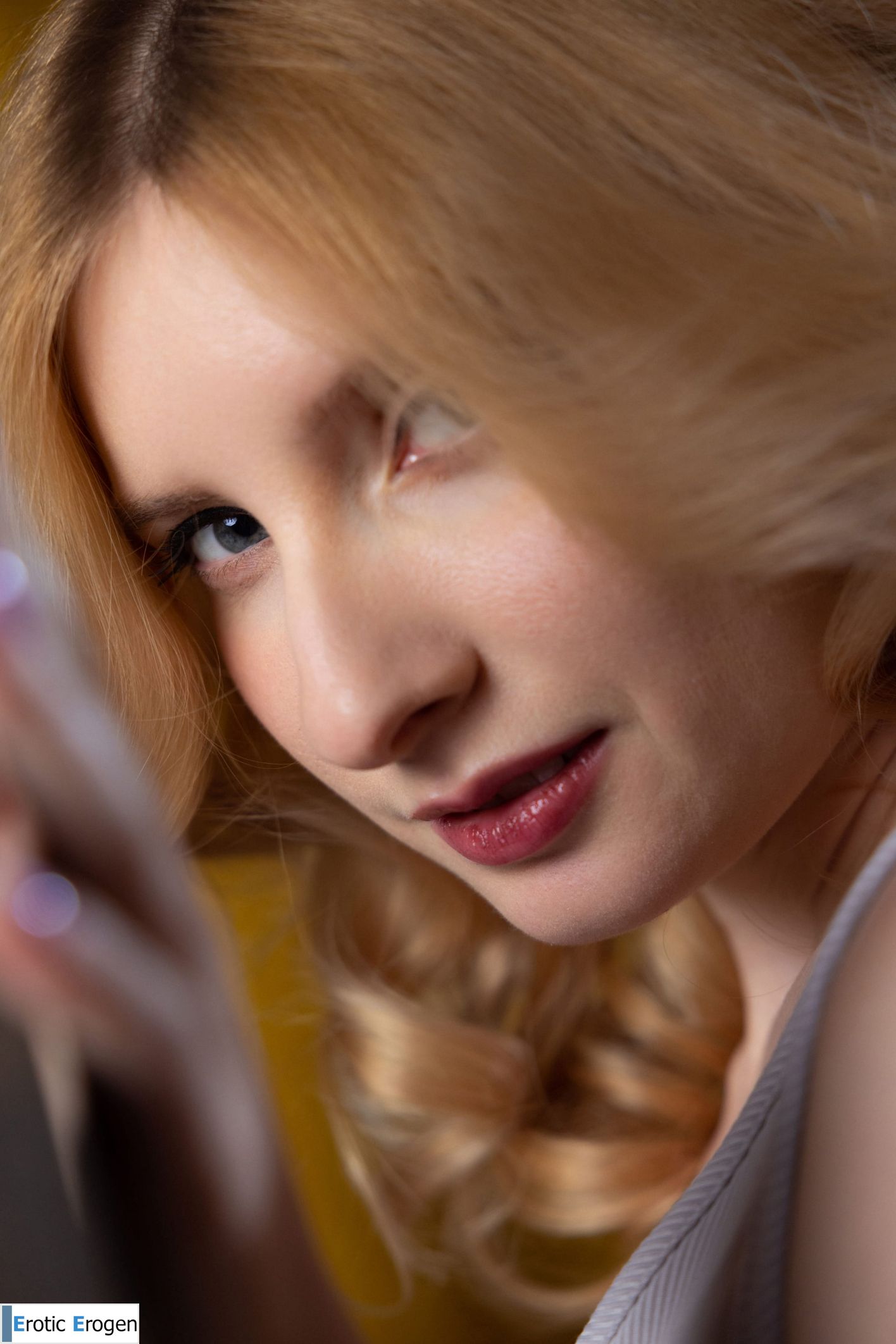 Minnie Lighter in Sporty Fun. Slide 5