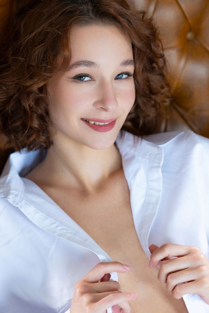 Helga Maier in In The Armchair. Thumb 3