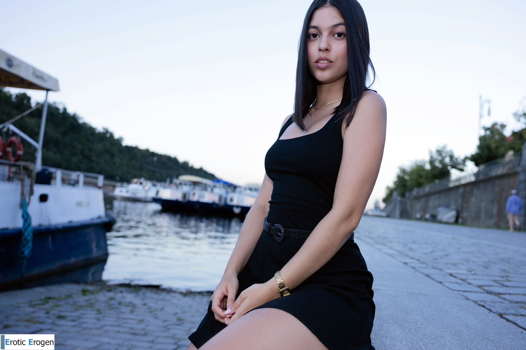 Gia Rosse in First Walk. Слайд 12