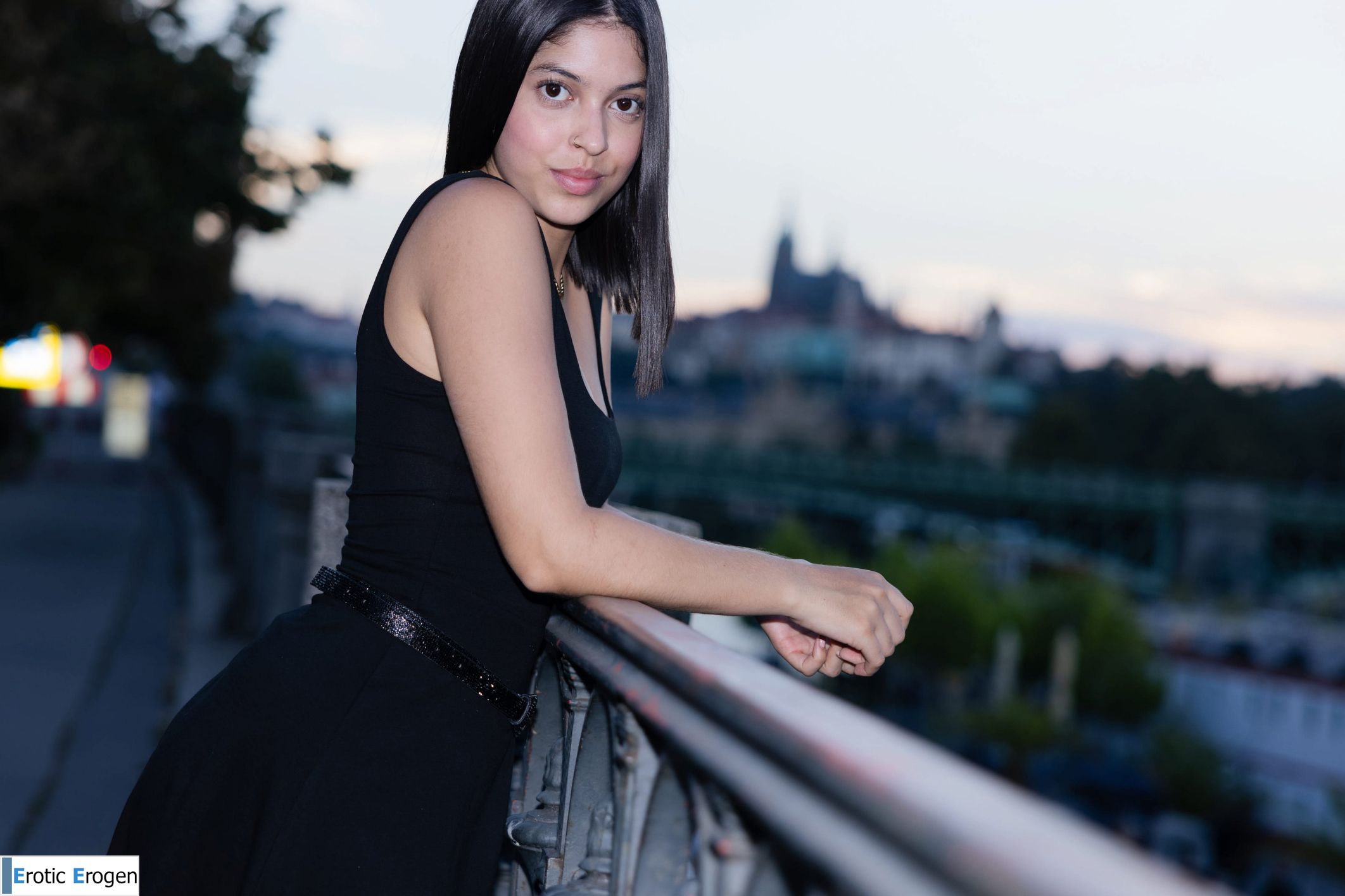 Gia Rosse in First Walk. Слайд 14