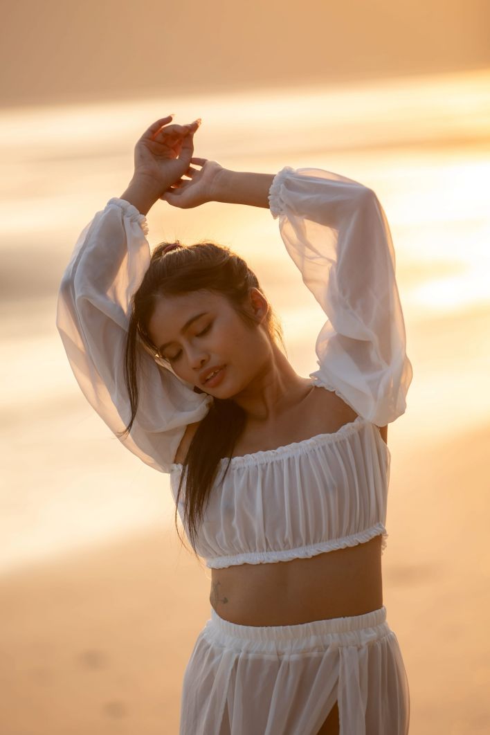 Bua in Sunset Sea. Thumb 11