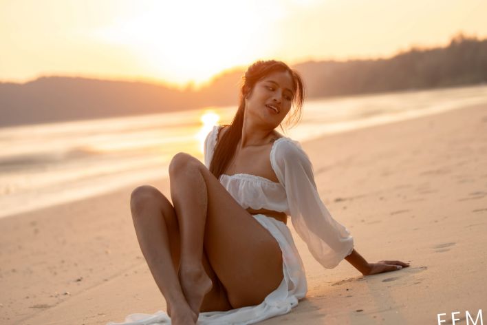 Bua in Sunset Sea. Thumb 36