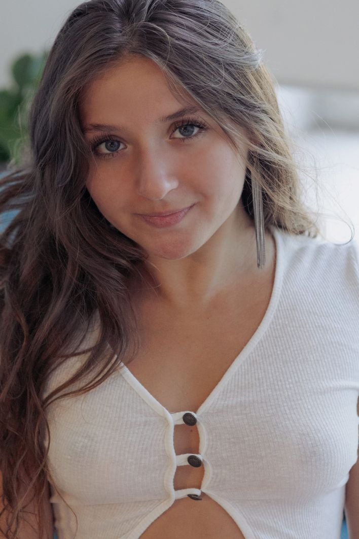 Aurora Fox in Presenting Aurora Fox. Эскиз 6