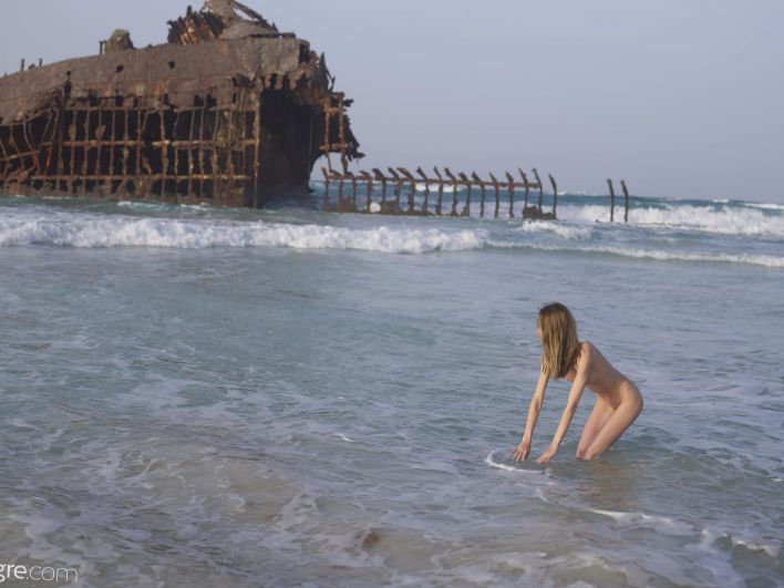 Proserpina in Atlantic Ocean. Thumb 33