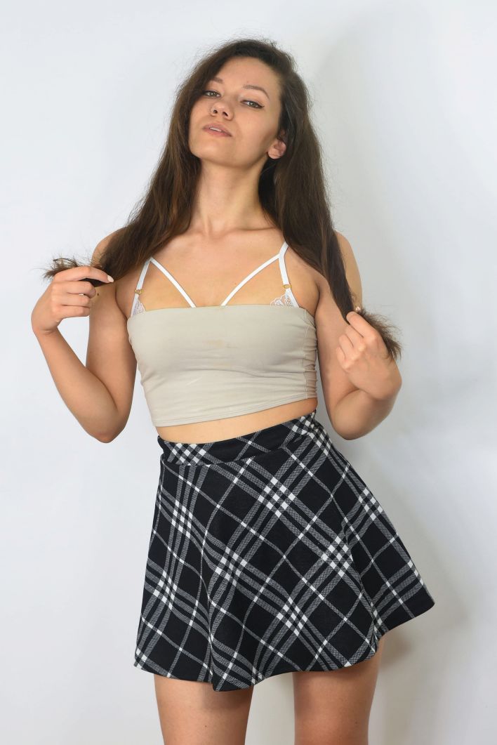 Megan Rydes in Plaid. Thumb 3
