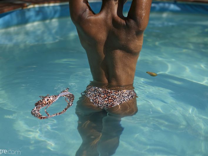 Katherina in Skinny Dipping. Thumb 36