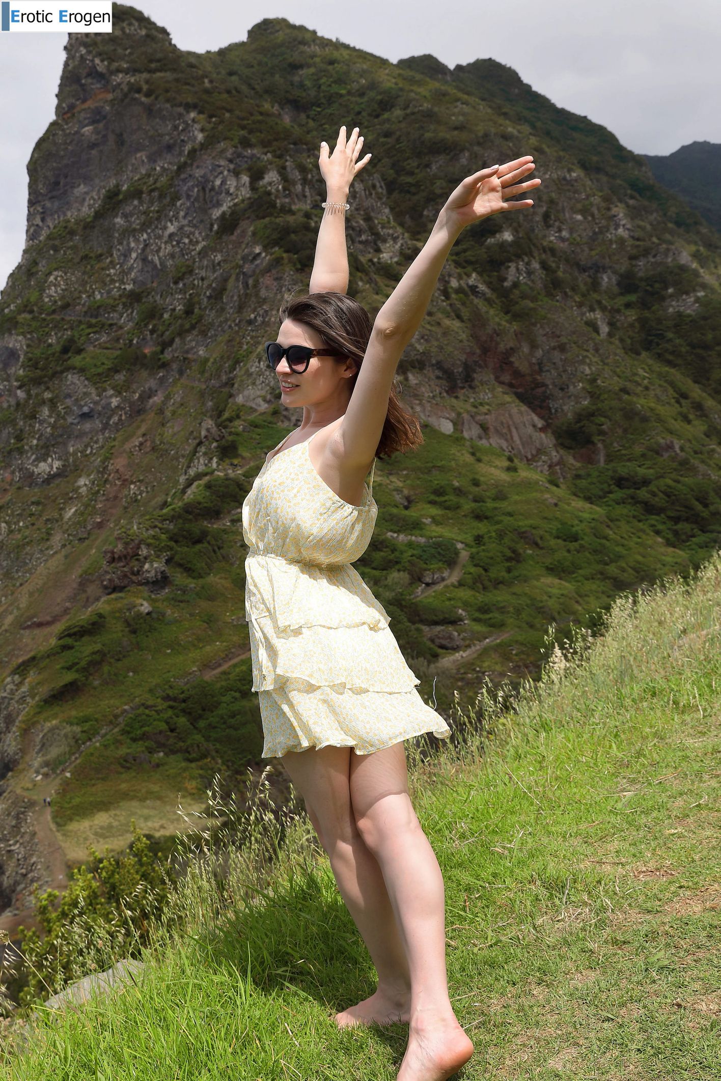 Amelia in Postcard From Madeira. Slide 14
